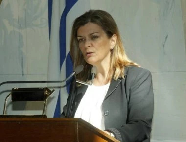 Ρ.Αντωνοπούλου: Το 2018 η ανεργία θα πέσει στο 18%